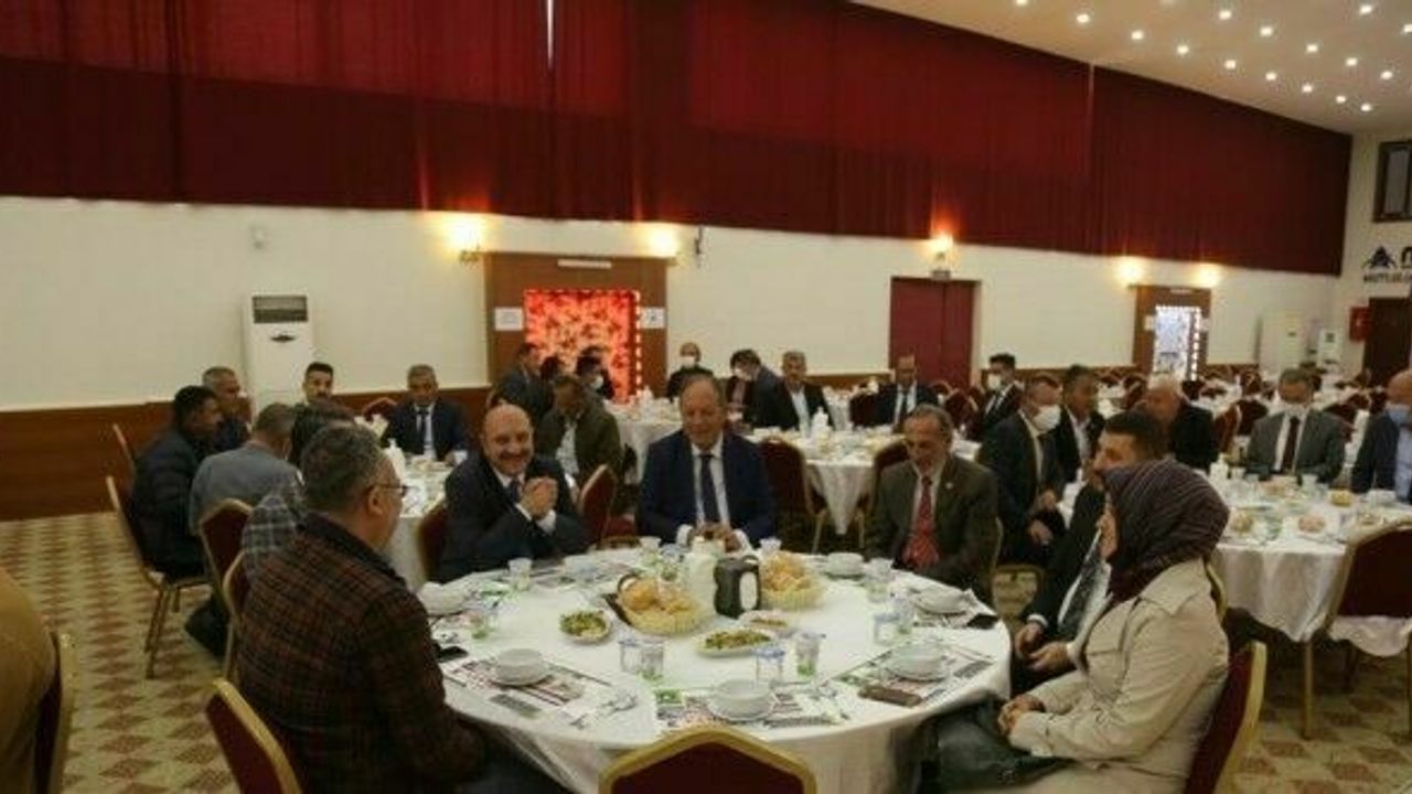 Başkan Oprukçu ve Kaymakam Çakıcı muhtarlarla bir araya geldi