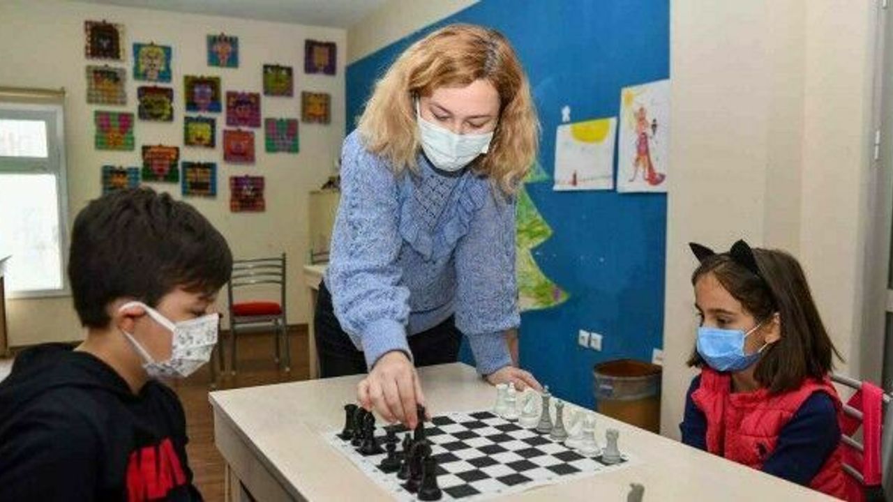 Çocuklar hem eğleniyor hem de kendilerini geliştiriyor