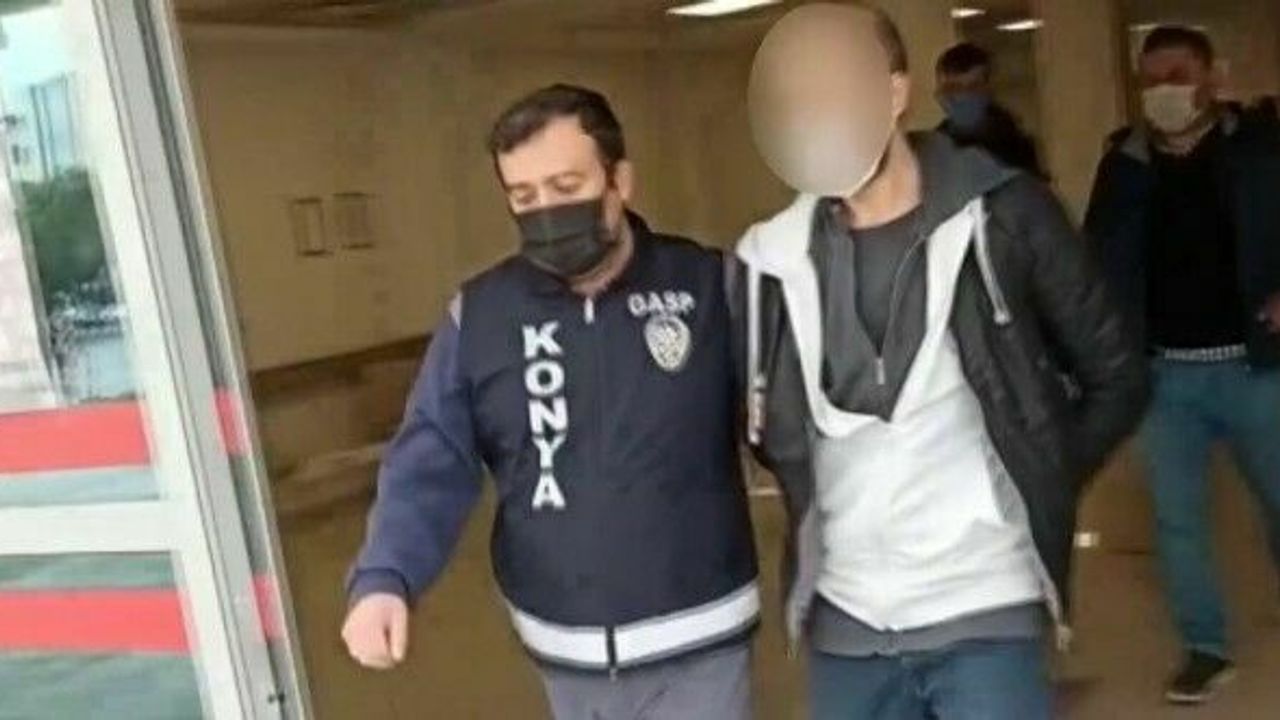 Polis olarak kendini tanıttı, iki kişiyi gasp ettikten sonra yakalandı