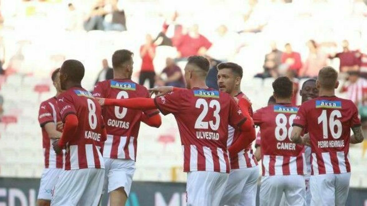 Sivasspor’da, zorlu Adana Demirspor maçı öncesi 3 eksik