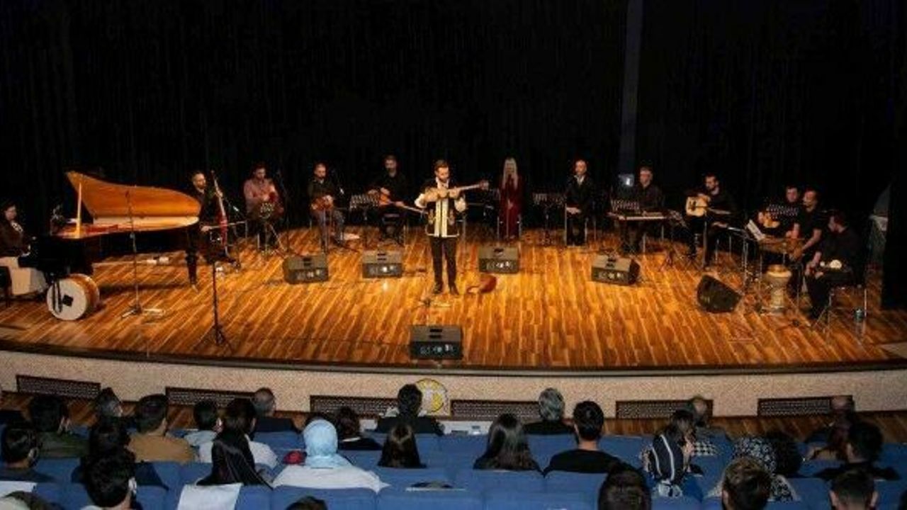 SÜ ve ARÜ iş birliğinde Türk Müziği Konseri