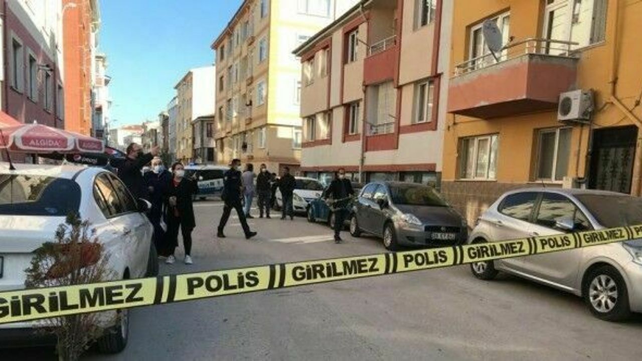 Yol verme meselesi yüzünden öğrenci dolu servise ateş etti