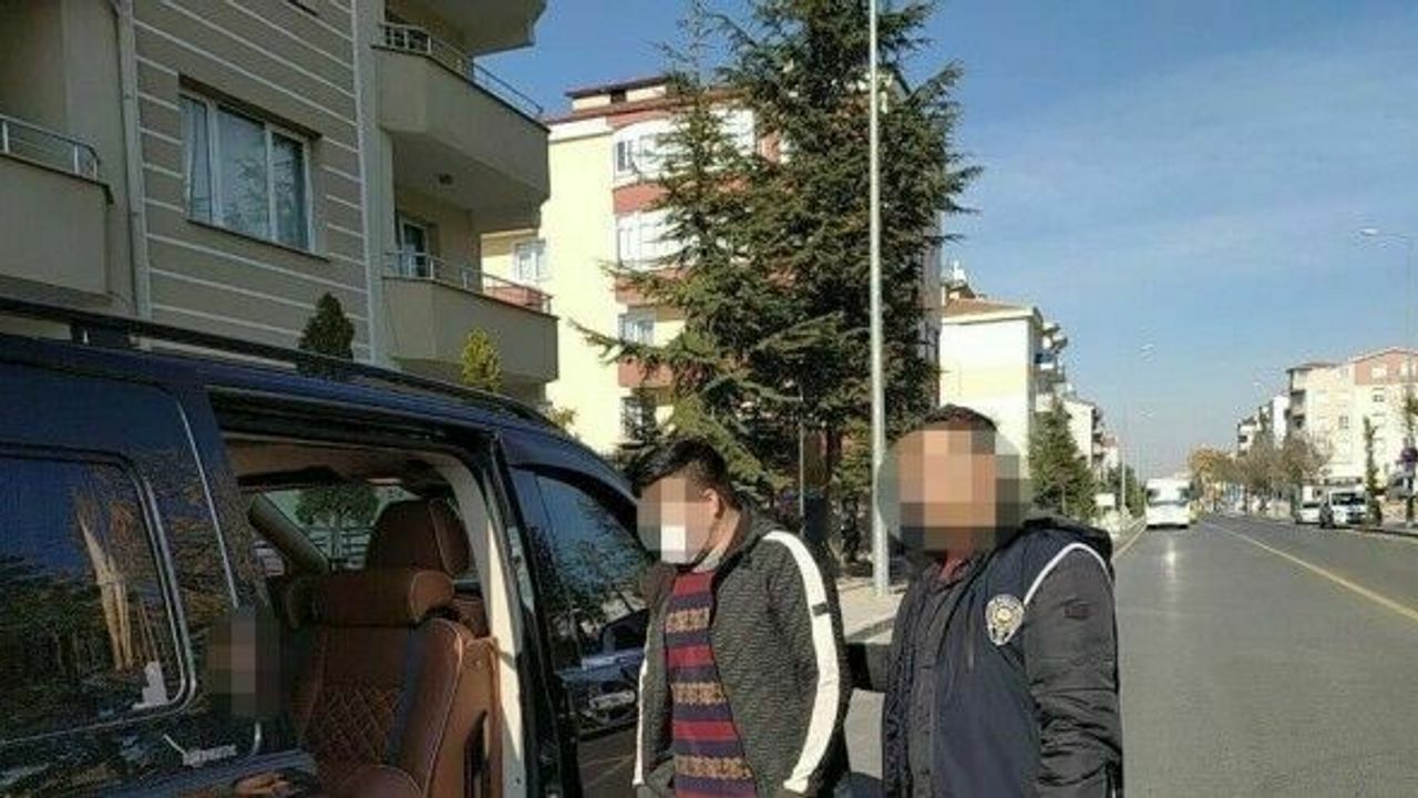 Kumar oynatan yabancı uyruklu şahıs sınır dışı edildi