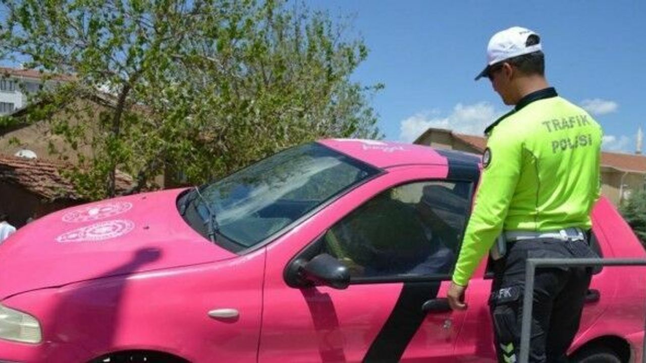 Trafik ekiplerinin simülasyon eğitimi renkli görüntülere sahne oldu