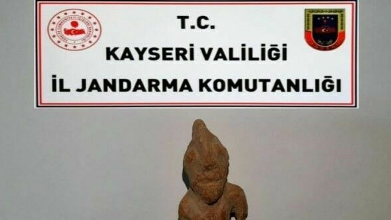 5 bin yıllık eseri satmaya çalışan tarihi eser kaçakçısı yakalandı