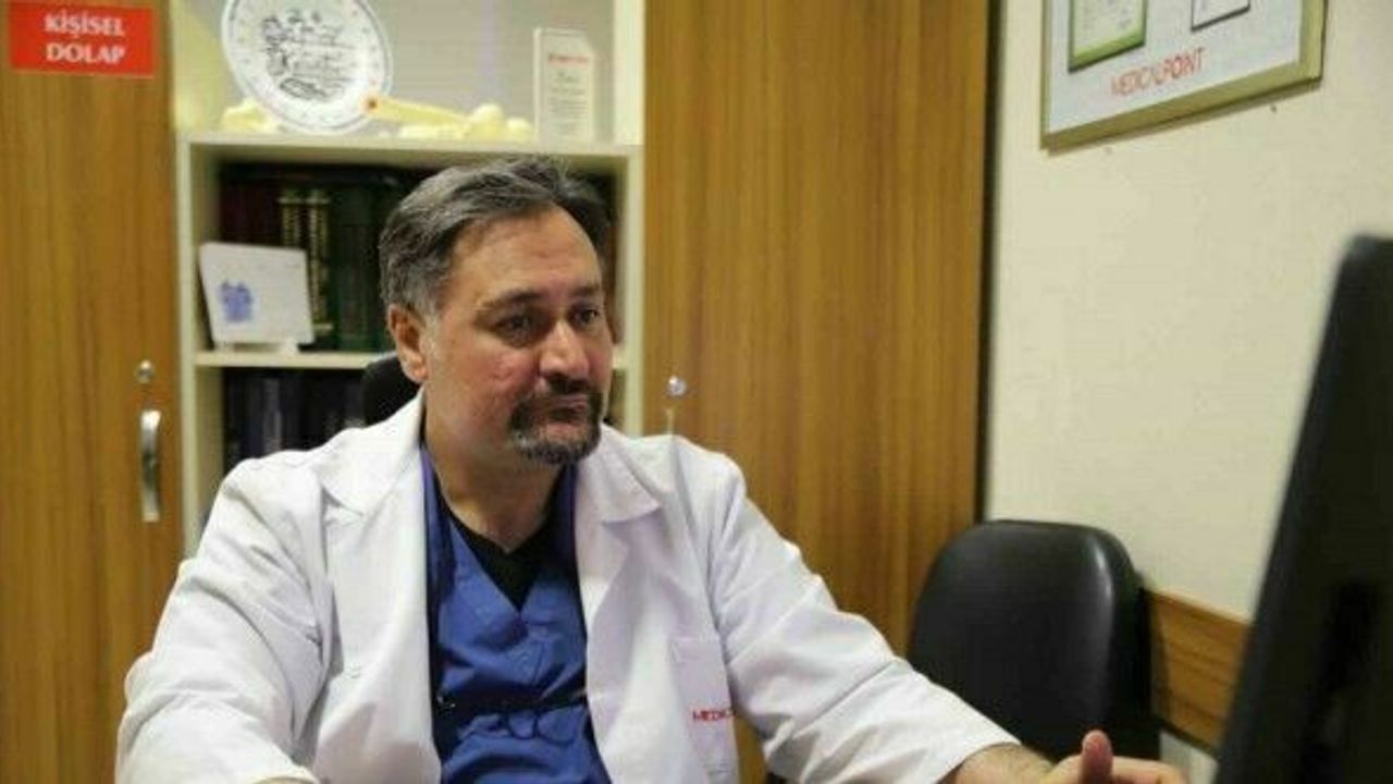 2 doktor sarsıntılara rağmen 20 saatte 50 depremzedeyi ameliyat etti