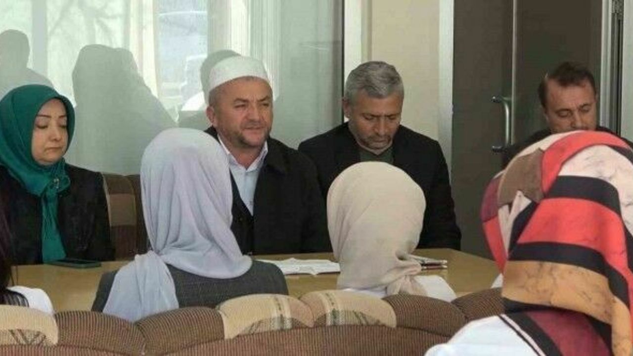 Acılı babanın yürek yakan sözlerine kayıtsız kalmadılar: Hatim duası yapıldı