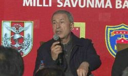 Bakan Akar’dan öğrencilere ‘inek lakabı’ uyarısı