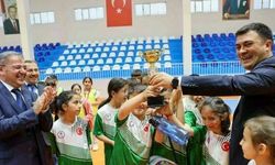 Hacılar Kapalı Spor Salonu ilk etkinliğe ev sahipliği yaptı