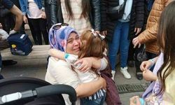 Kalabalıkta çocuğunu kaybeden anneler gözyaşları içinde kaldı