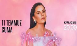 Merve Özbey Grand Hotel’de