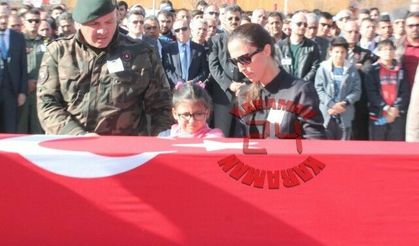 Onbinlerce Karamanlı Şehidini Uğurladı