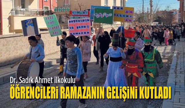 Öğrenciler Ramazan ayını yürüyüşle karşıladı