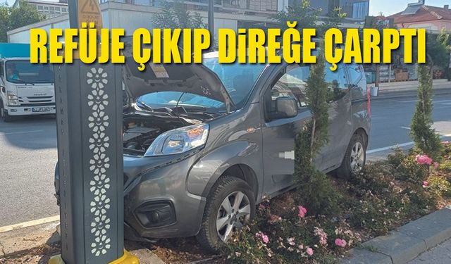 Karaman’da Hafif Ticari Araç Refüje Çıktı