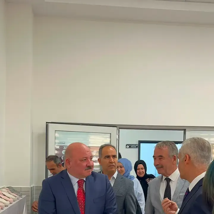 Karaman Özel Eğitim Okulu'nda El Sanatları Sergisi Açıldı